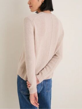 NWOT Sandstone Cashmere Bodie Boyfriend Crewneck L 100% cashmere
